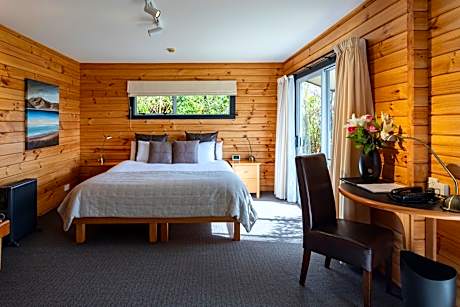 Main House Suite