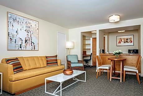 One-Bedroom Suite