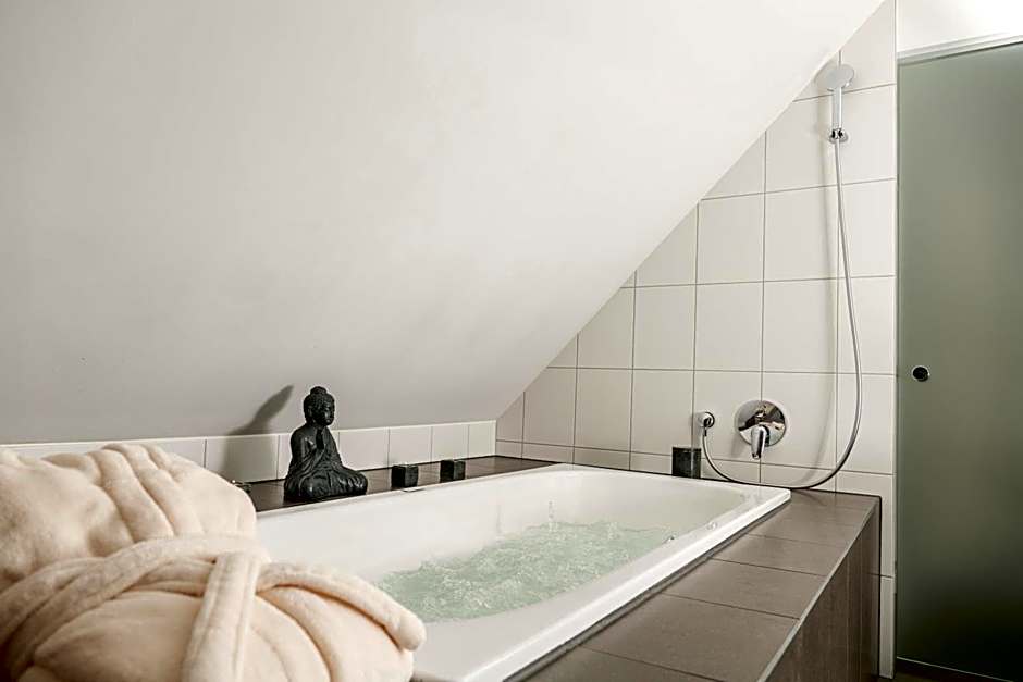 Boutique Hotel Weisses Kreuz - Adult only Hotel