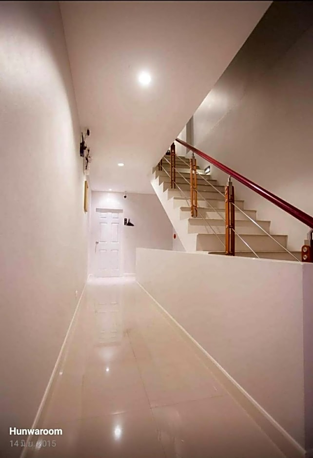 Hunwa Guesthouse Kata