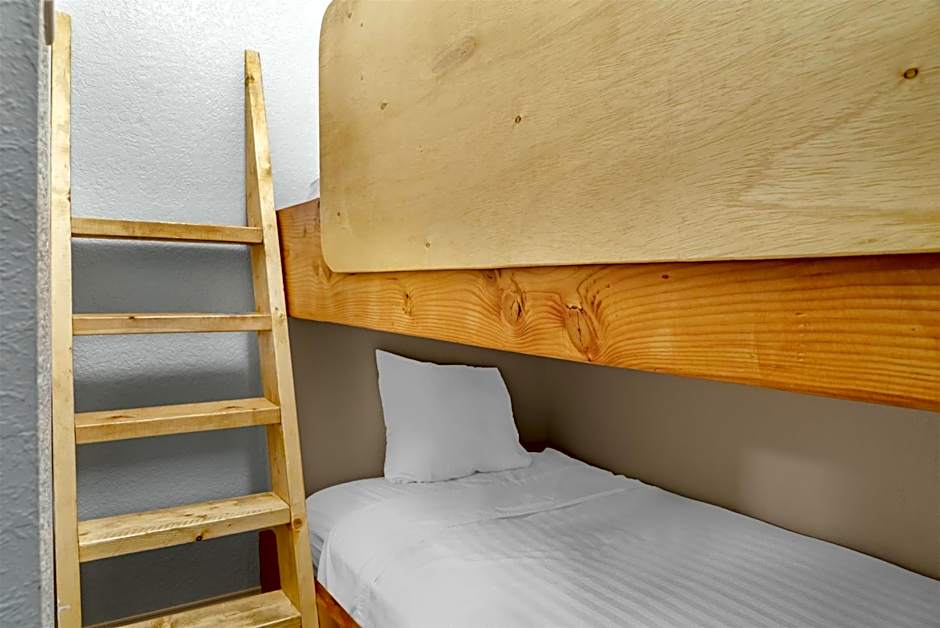 Best Western Lakewinds