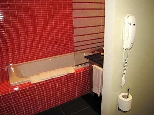 TANA Hotel