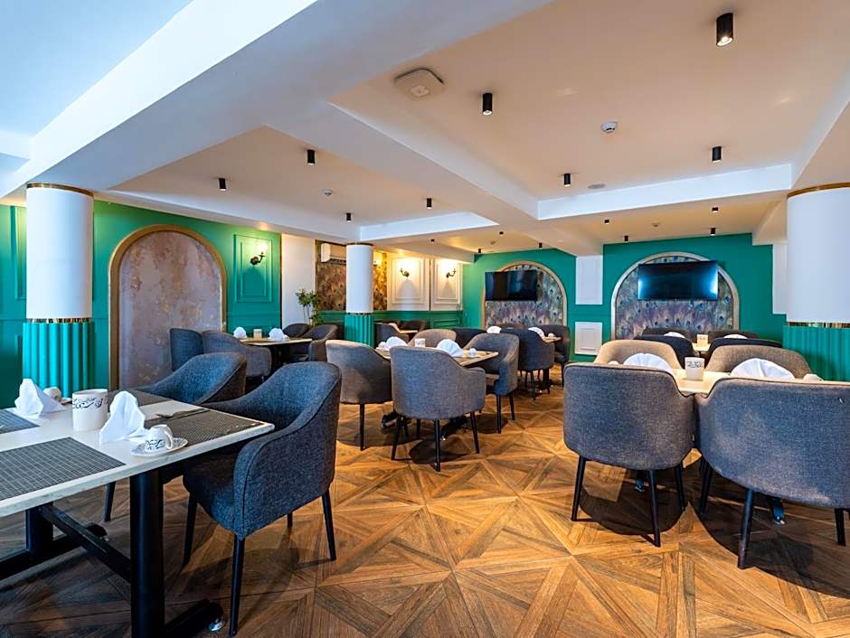 Panorama Ramsis Hotel & Cafe