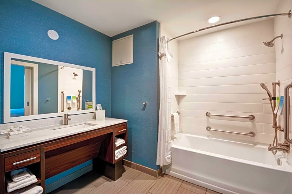 Home2 Suites By Hilton Pensacola I-10 At North Davis Hwy