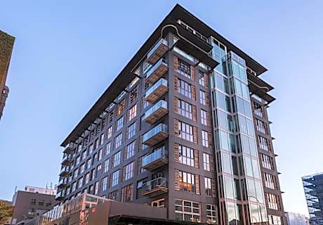 Museum Apartment Hotel, Independent Collection by EVT