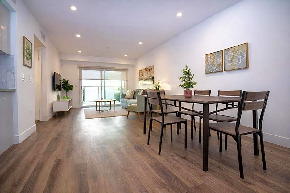 Los Angeles Premium City Suites with Free Parking