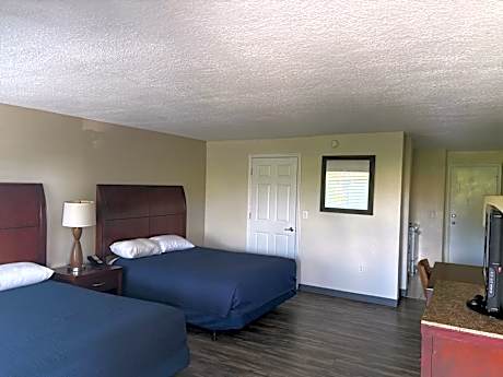 Standard Double Room with Two Double Beds - Smoking