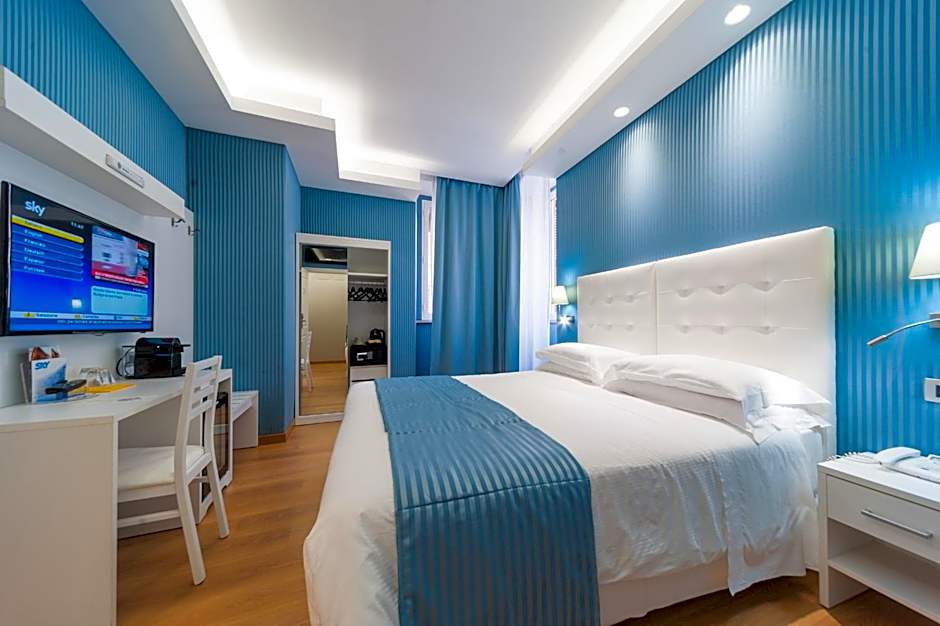 Photo 1 of 50 of Trevi 41 Hotel