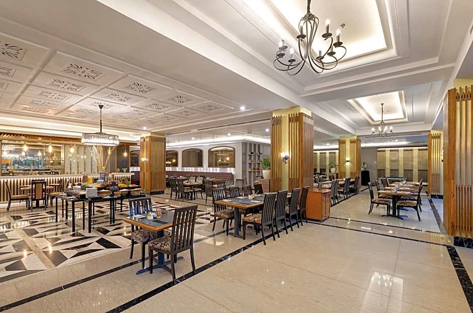 ARTOTEL Suites Aquila - Bandung