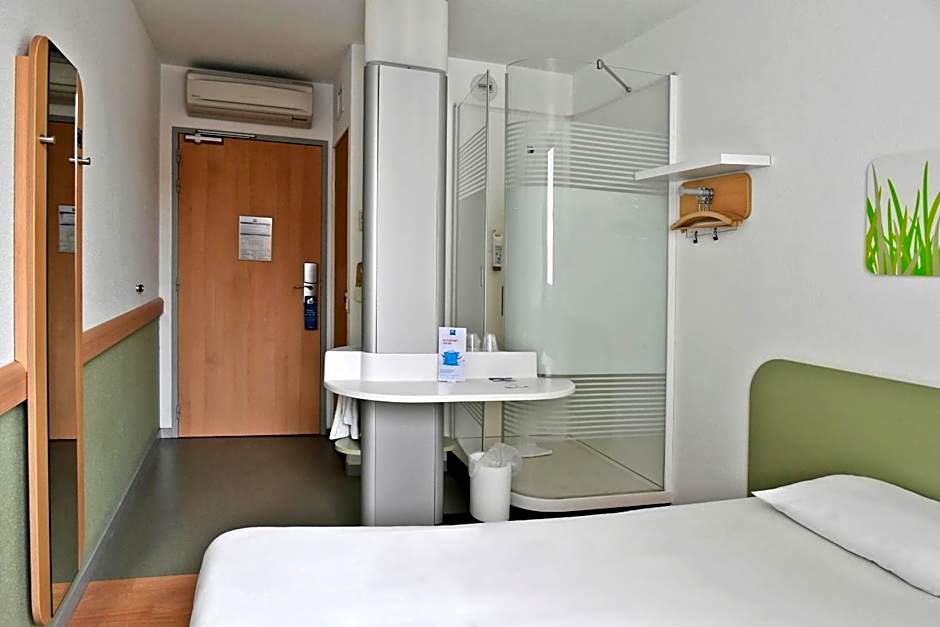 ibis budget Saint-Quentin Centre Gare