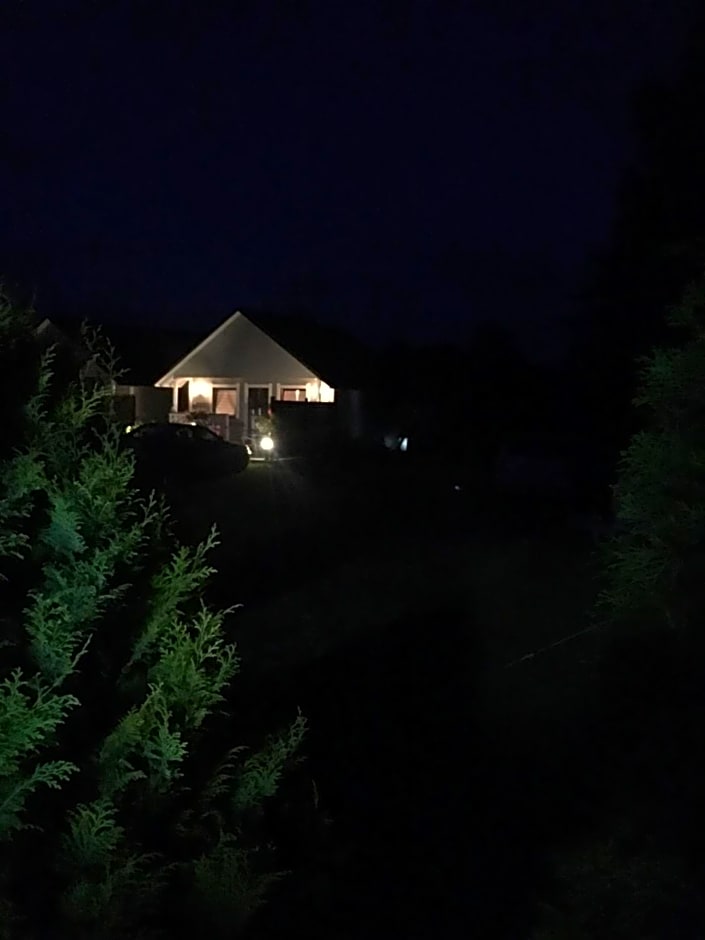 Domki Letniskowe "TROPIK"