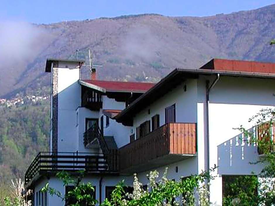 Hotel Ristorante Sassi Rossi