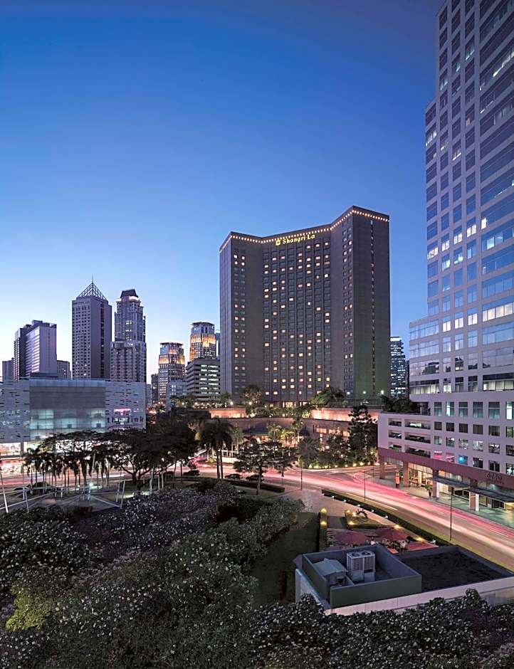 Makati Shangri-La, Manila