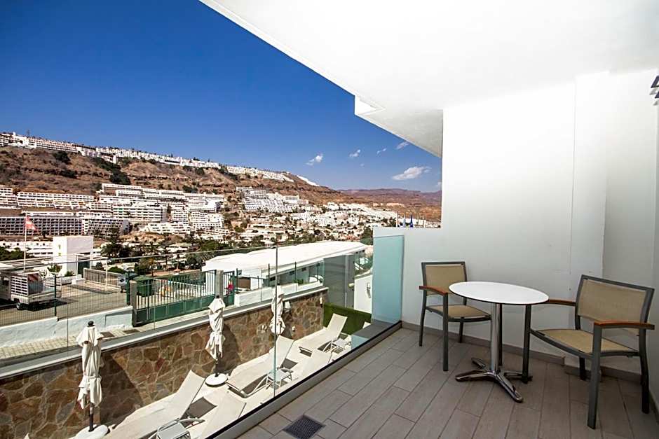 IG Nachosol Atlantic & Yaizasol by Servatur - Adults Only