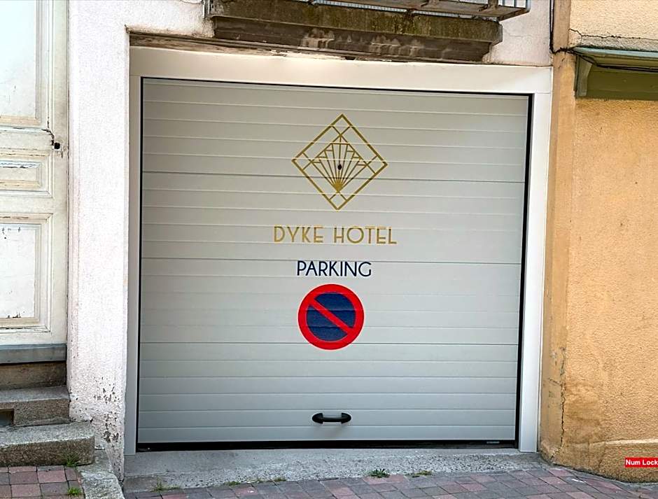 Dyke Hotel