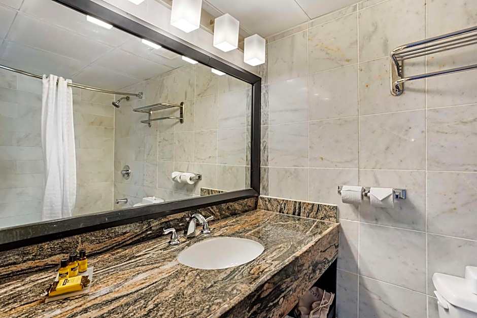 Best Western Plus Newark Airport West