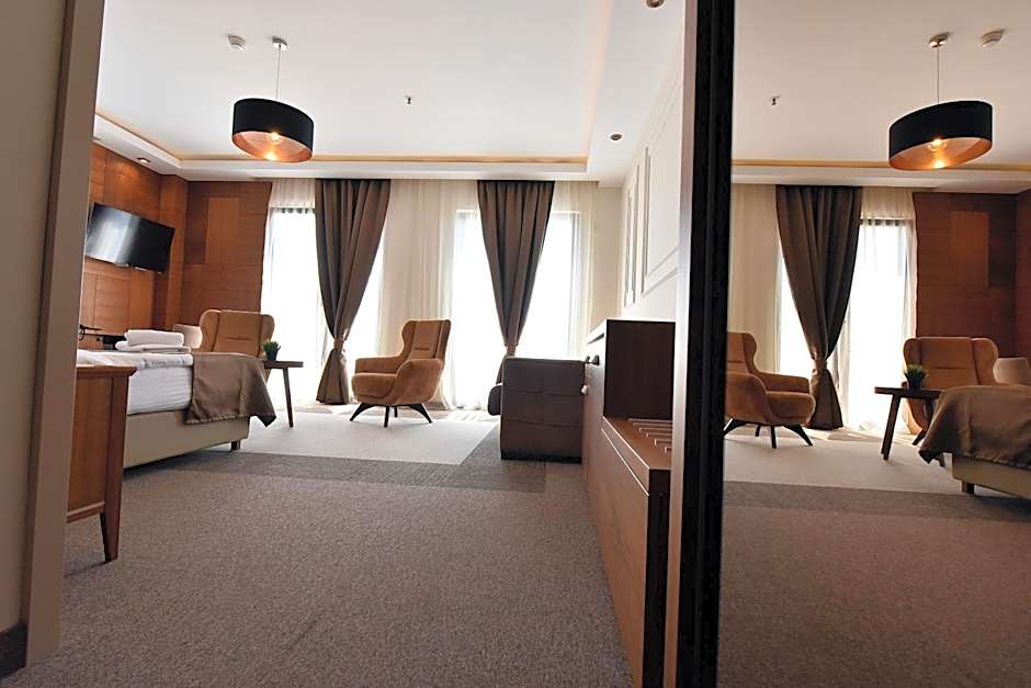 Hotel Lazaro