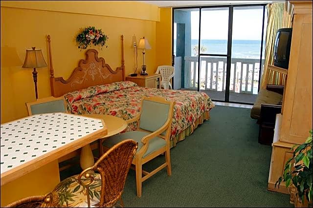 Hawaiian Inn Daytona Beach Resort