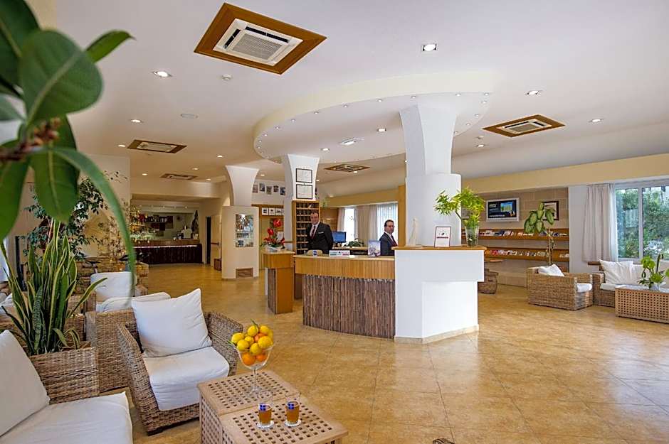 Joli Park Hotel - Caroli Hotels