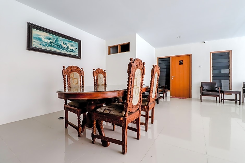 Hotel Sumaryo by ZUZU