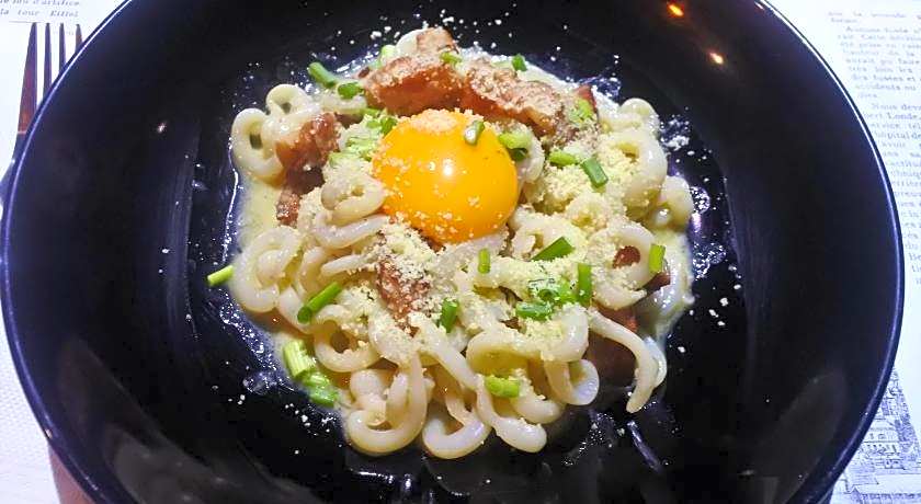 HI Karon Beach Hotel