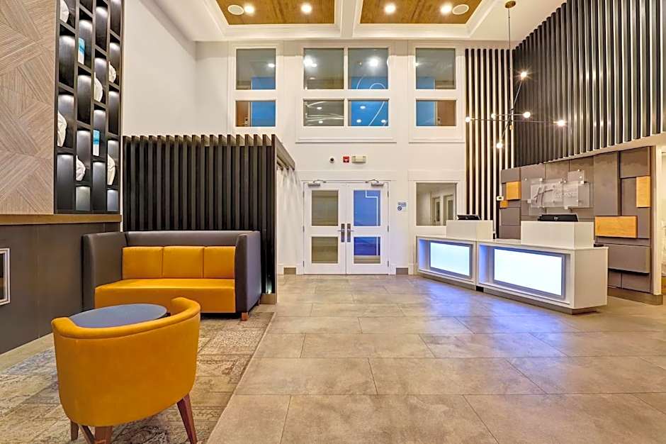 Holiday Inn Express Whitby Oshawa By IHG