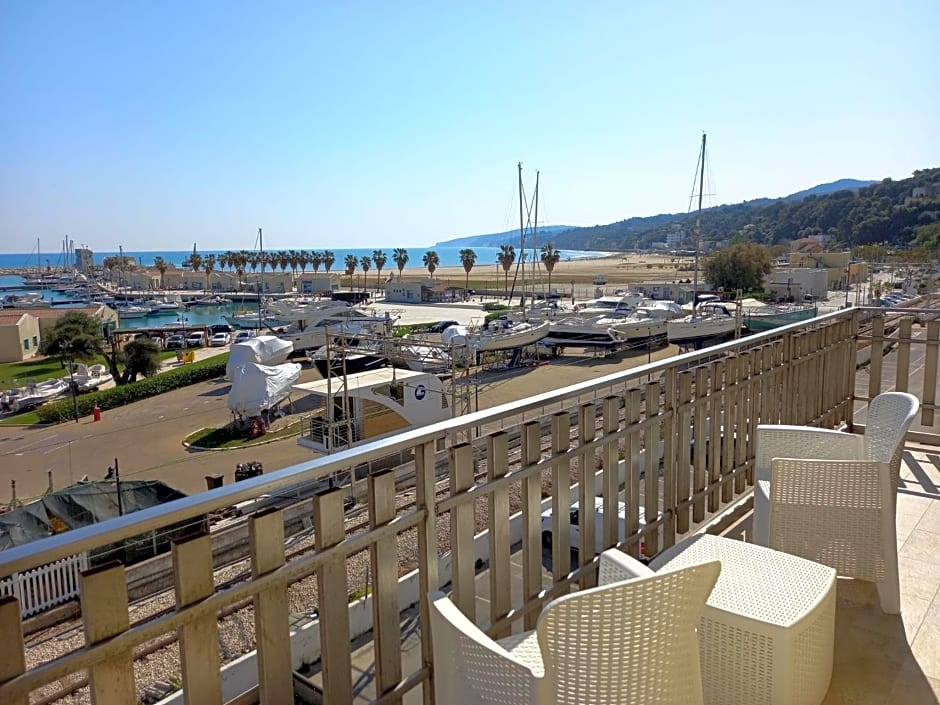 AMARE Bed & Breakfast