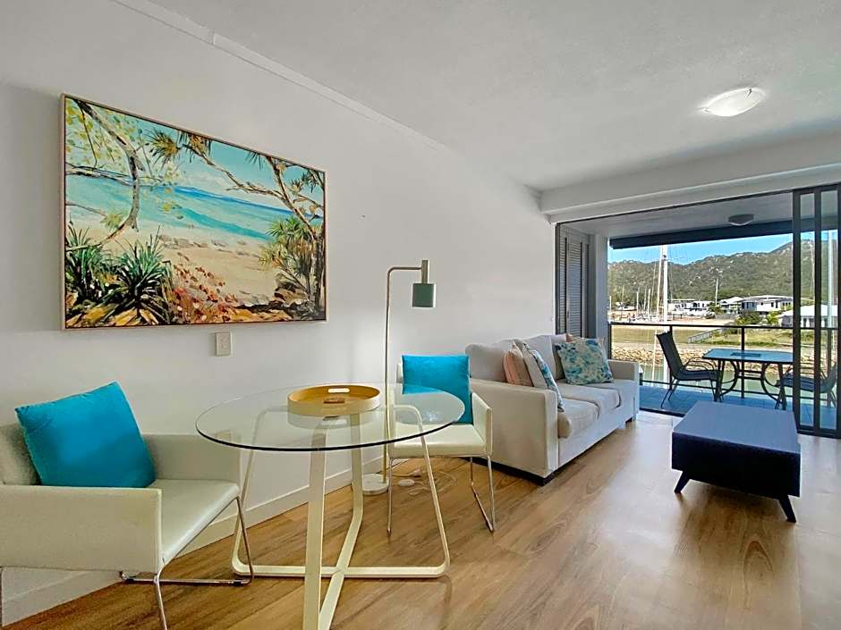 Blue on Blue Superior Studio Room 1241