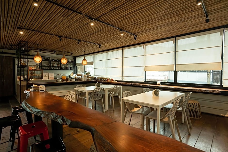 Pakchong Center Poshtel