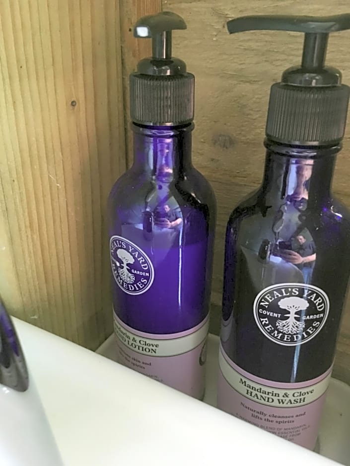 Belan Bluebell Woods Shepherds Hut