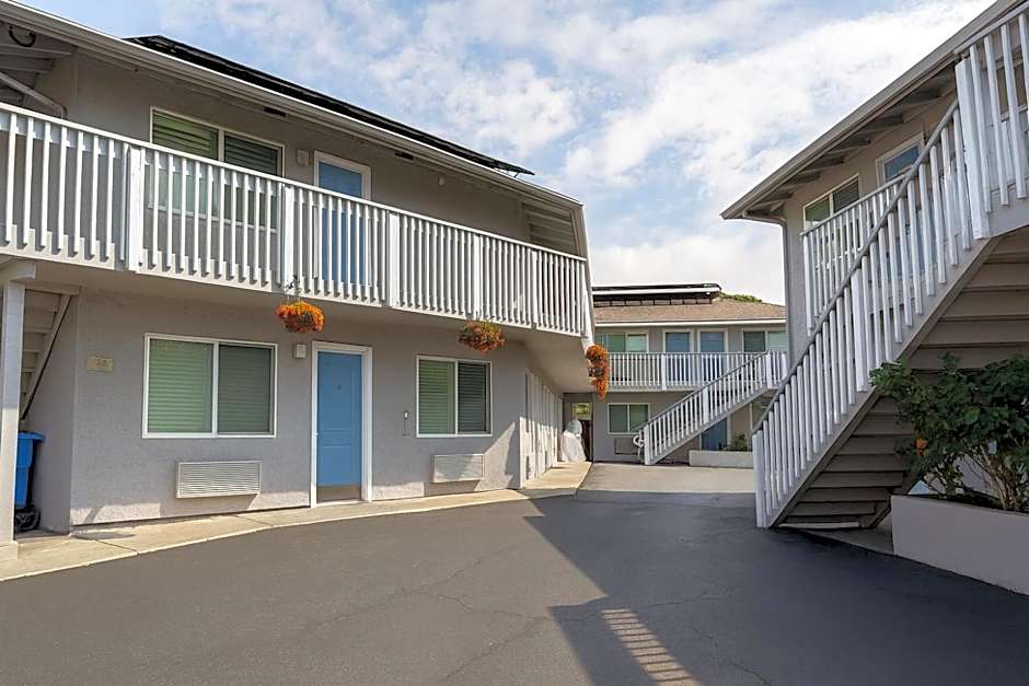 Pacific Inn Monterey