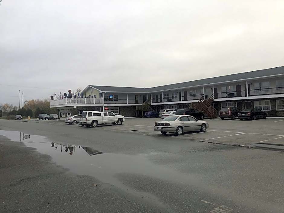 Brewer Motor Inn