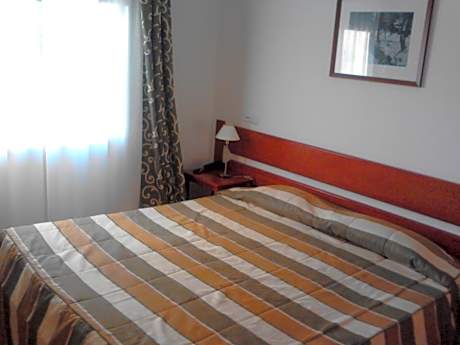 Family Room (4 Adults)