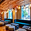 The Cincinnatian Hotel, Curio Collection by Hilton