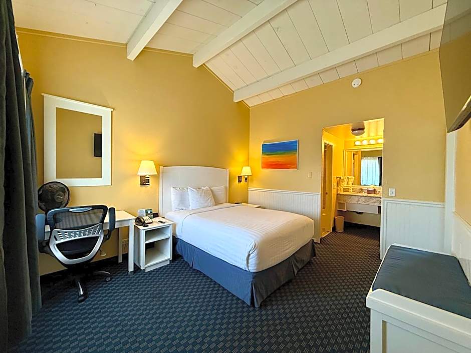 Monterey Bay Lodge