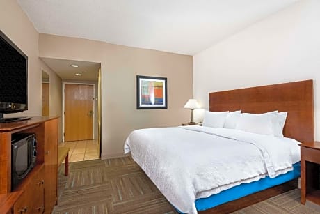 1 King Mobility/Hearing Access W/Tub Nonsmok