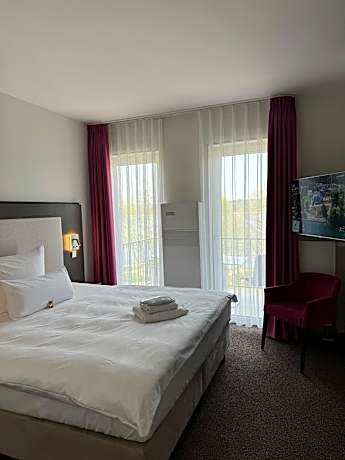 Deluxe Suite with Sea View