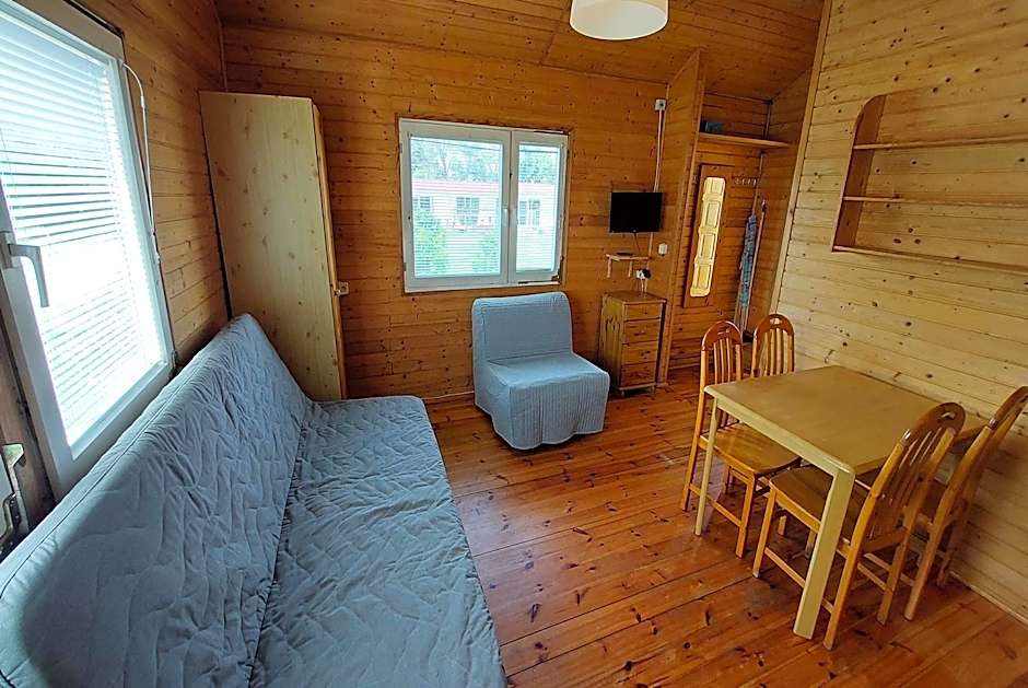 Domki Letniskowe Pod Orzechem Dziwnówek-Wrzosowo