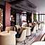 Clarion Hotel The Hub