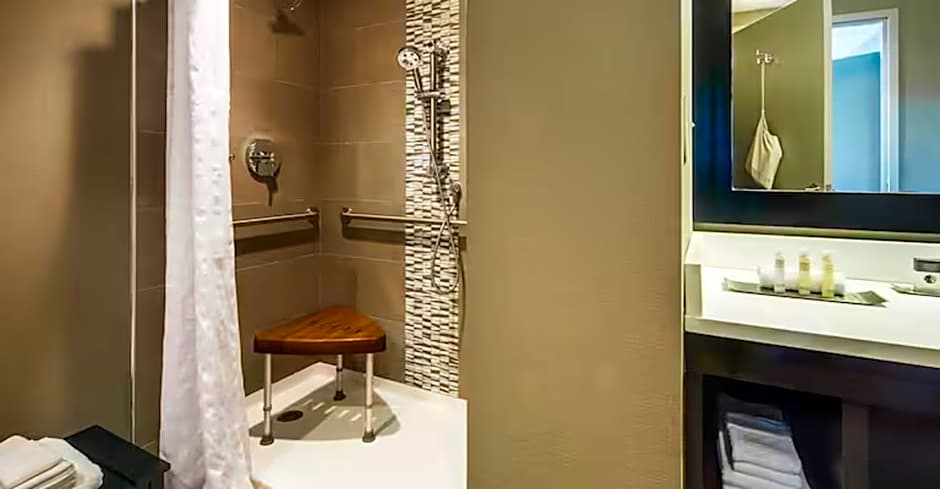 DoubleTree By Hilton Hotel Largo/Washington DC