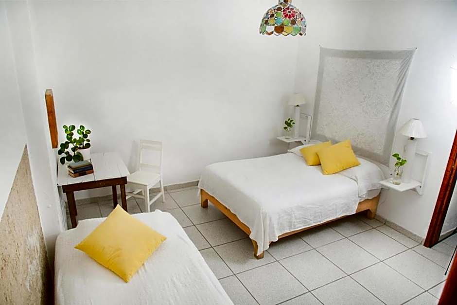 Casa Canario Hostel