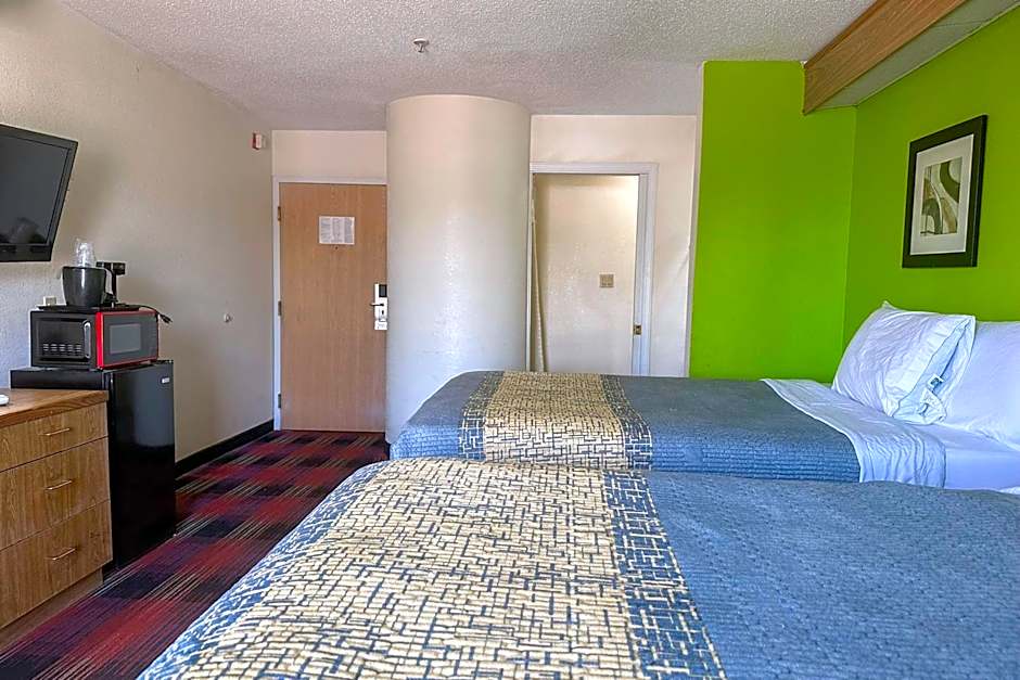 Classic Inn By OYO I- 240 Near Memphis Airport