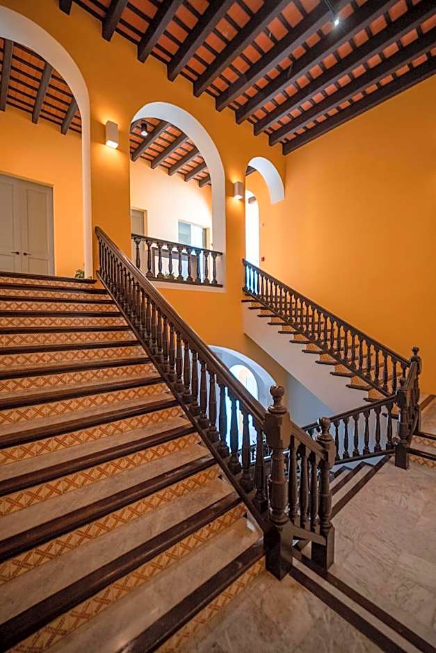Palacio Provincial San Juan, Curio Collection by Hilton