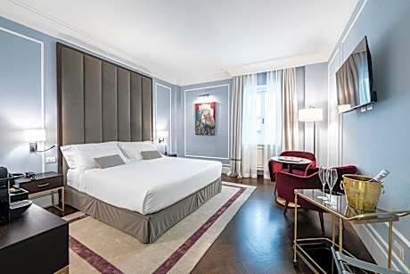 Superior King Room