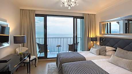 Deluxe Double/Twin Room Sea View and Balcony