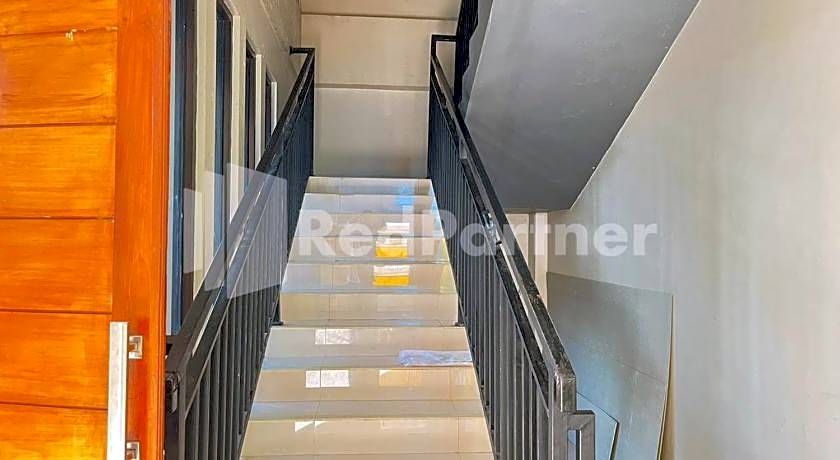 Hotel Andono near YIA Mitra RedDoorz