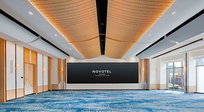 Novotel Bangkok Platinum Hotel
