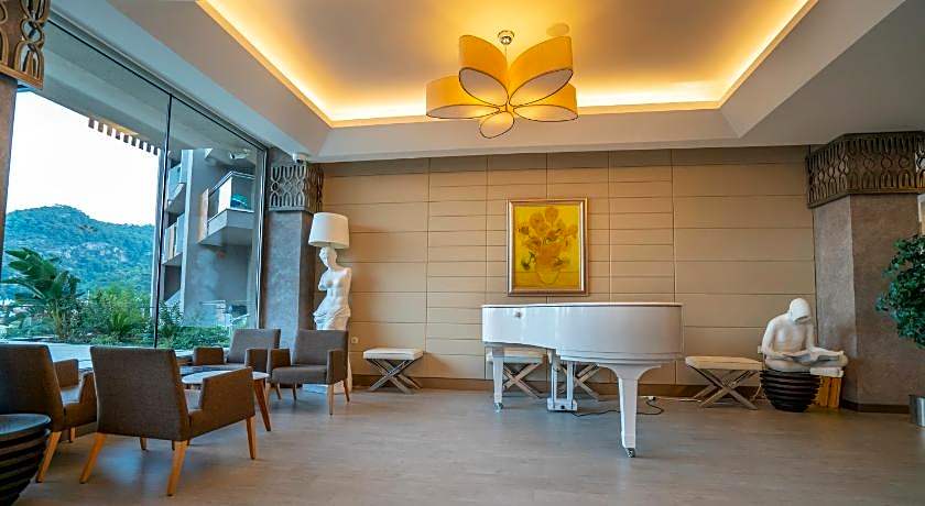 Turunc Premium Hotel