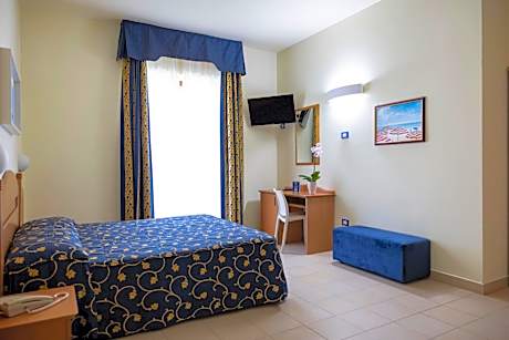 Double or Twin Room with Garden View