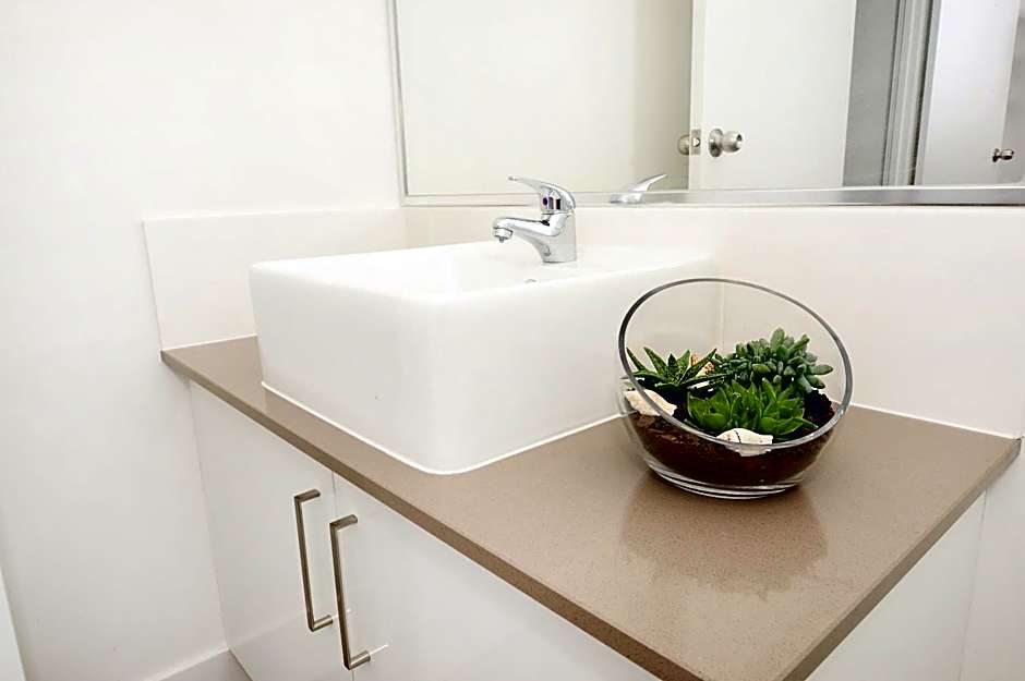 Oaks Moranbah Suites